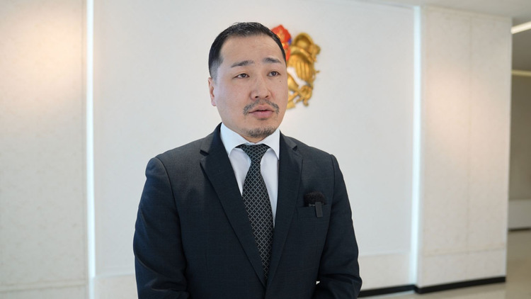 “Төрийн үйлчилгээний сэтгэл ханамж, тулгарч буй хүндрэл” сэдэвт хэлэлцүүлэг боллоо